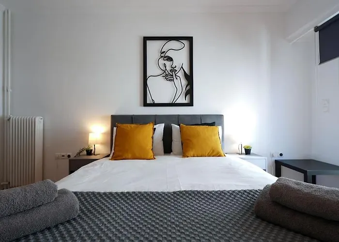 Syntagma Square, 70Sqm Pentelis Sunny Apartment
