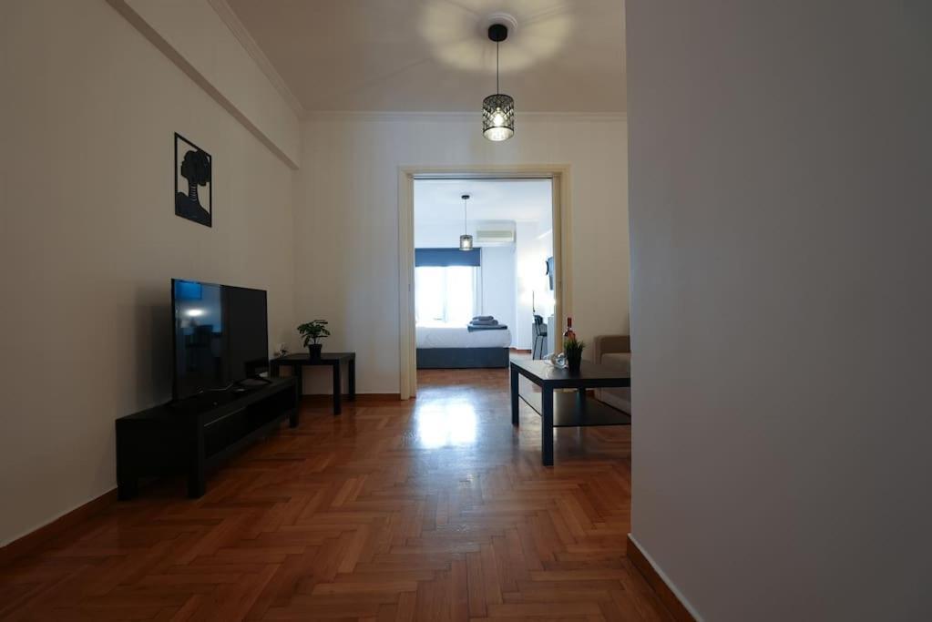 Syntagma Square, 70sqm Pentelis Sunny
