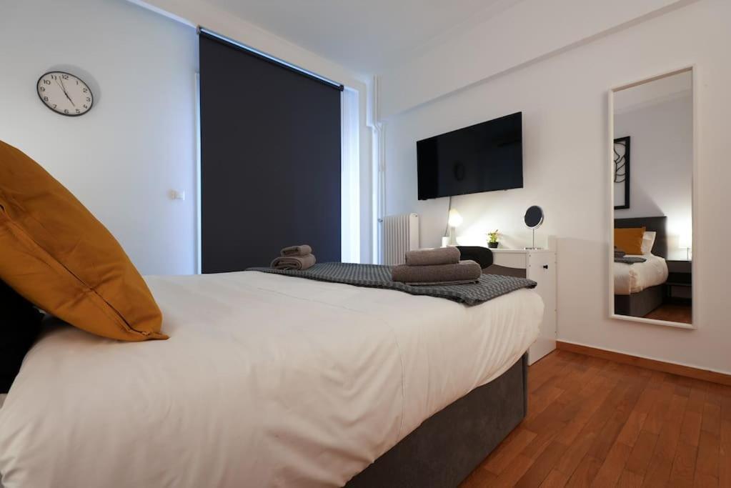 Syntagma Square, 70sqm Pentelis Sunny * Athens