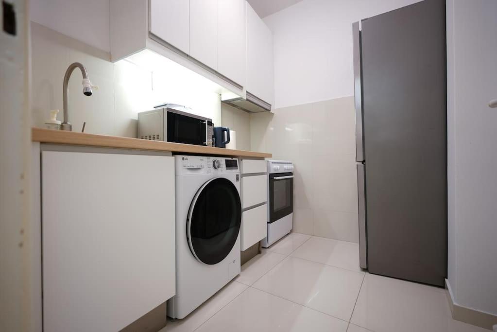 Syntagma Square, 70sqm Pentelis Sunny Apartment Athens