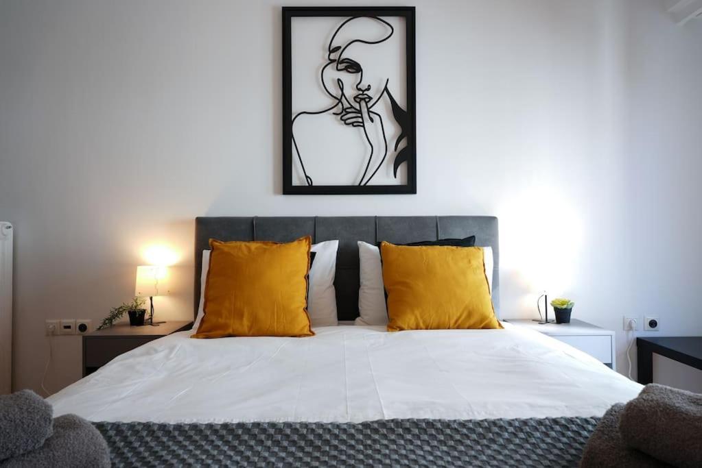 Syntagma Square, 70sqm Pentelis Sunny * Athens